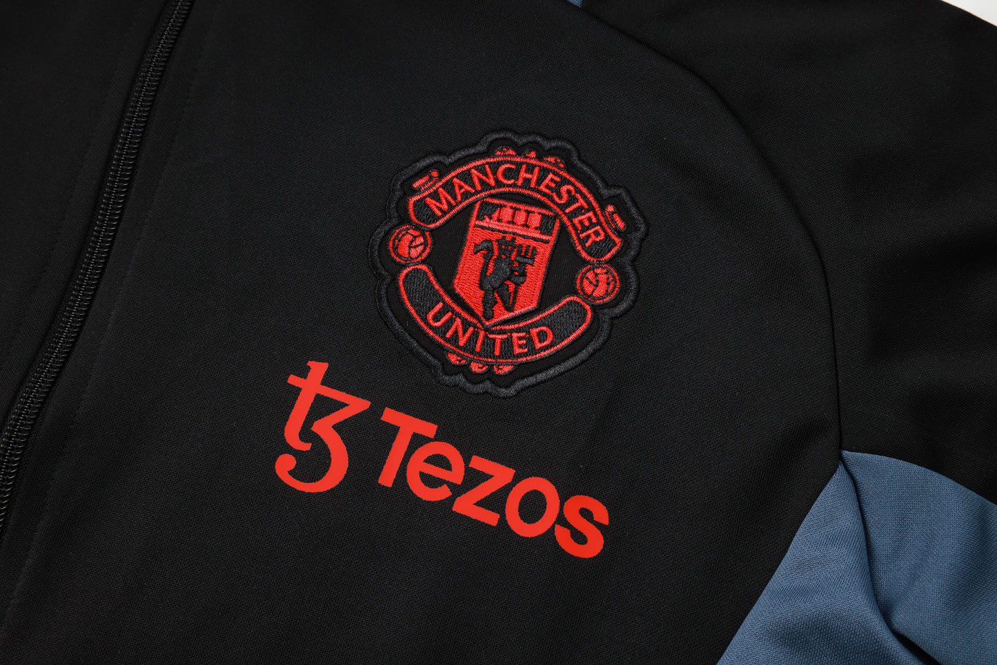 2024/25 Manchester United Presentation Black/Grey Adults Tracksuit