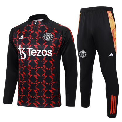 2024/25 Manchester United Prematch Black/Red Kids Tracksuit - 1/2 Zip