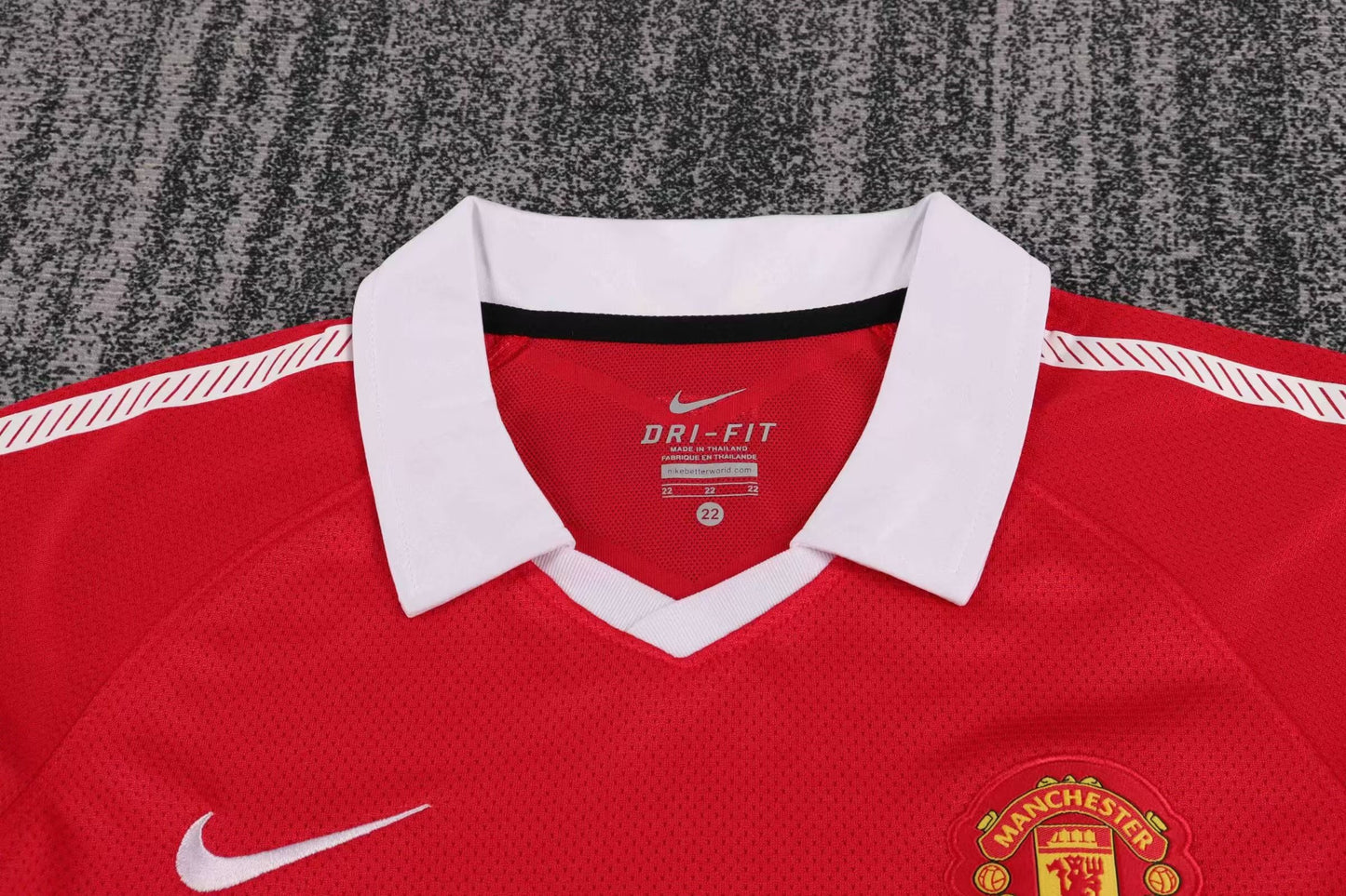 Manchester United 2010-11 Home Kids Kit - Retro